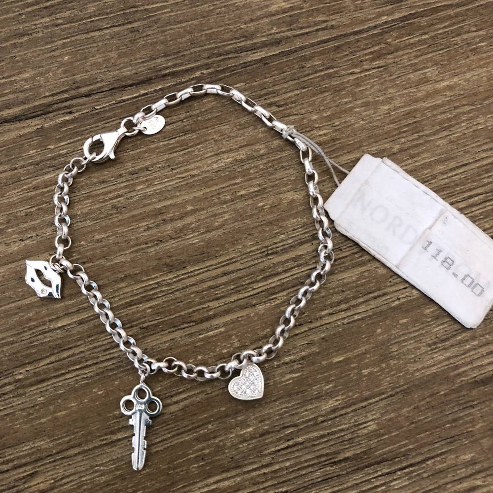 AV 925 Sterling Charm Bracelet